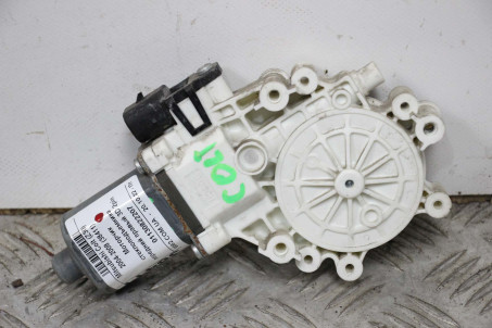 Моторчик стеклоподъёмника передний правый 2pin Mitsubishi Colt (Z30) 2004-2012 5713A136 (38411)