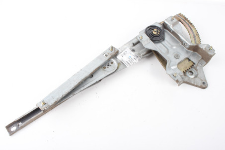 Склопідйомник задній правий електро (без моторчика) Kia Sorento (BL) 2002–2009 834023E002 (38457)