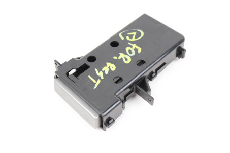 Подстаканник Subaru Forester (SG) 2002-2008 66150SA030 (38534)