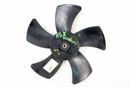 Вентилятор основного радіатора 1.6 Mitsubishi ASX 2010-2022 1355A095 (38540)