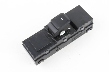 Кнопка стеклоподъёмника одиночная задняя Hyundai Sonata (LF) 2014-2018 USA 93580C1000 (39044)