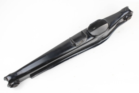 Рычаг задний поперечный нижний (задний) левый Mitsubishi ASX 2010-2022 4113A011 (39122)