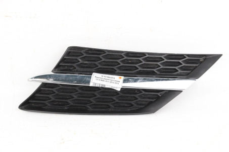 Решітка радіатора ліва 13-15 Toyota RAV-4 IV 2012-2018 5310642010 (39607)