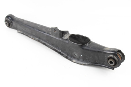 Рычаг задний поперечный нижний (передний) правый Mitsubishi Outlander Sport 2011-2022 USA 4113A125 (39815)