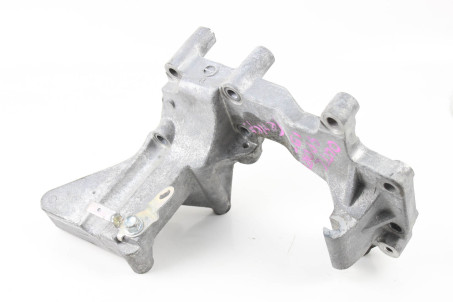 Кронштейн кріплення генератора 2.0 Mitsubishi Outlander Sport 2011-2022 USA 1801A100 (39962)