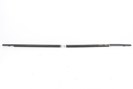 Молдинг скла двері задній лівий Nissan Pathfinder (R52) 2014-2020 828213KA0A (40150)