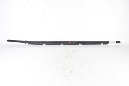 Молдинг скла двері задній правий Kia Optima (JF) 2015-2020 83220D4000 (40273)