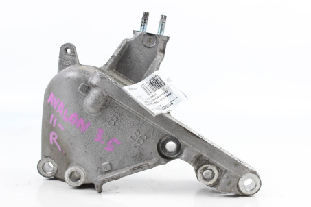 Кронштейн подушки двигуна правий верхній 3.5 Toyota Avalon (XX40) 2013-2018 123150P031 (40748)