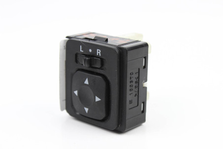 Блок управления зеркалами Mitsubishi Outlander Sport 2011-2022 USA MR417977 (40859)