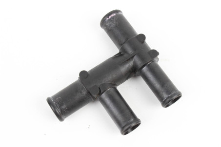 Трійник системи охолодження 2.5 Toyota Camry 55 USA 2015-2018 8724842020 (40934)