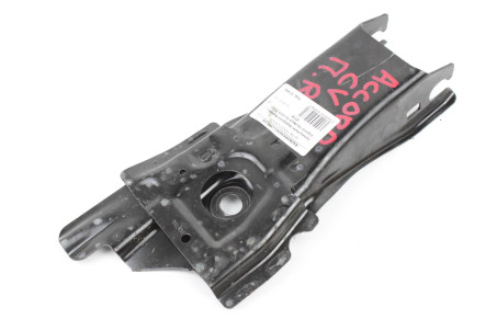 Кронштейн передньої балки задній правий Honda Accord (CV) 2018- 74300TVAA00 (41466)