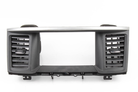 Дефлектори центральних повітроводів Nissan Pathfinder (R52) 2014-2020 682709PE0A (41555)