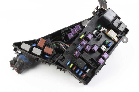 Блок предохранителей двигателя 1.6 Subaru Impreza (GJ/GP) 2011-2017 22765AF960 (41716)