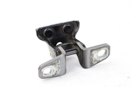 Петля двери задней правой верх Mitsubishi ASX 2010-2022 5732A008 (41730)