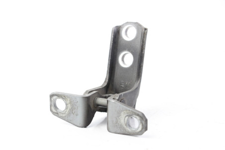 Петля двери передней правой низ Mitsubishi ASX 2010-2022 5702A005 (41736)