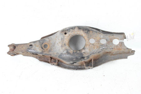 Важіль задній поперечний правий (задній) під пружину Toyota Auris 2012-2020 4873005070 (41790)