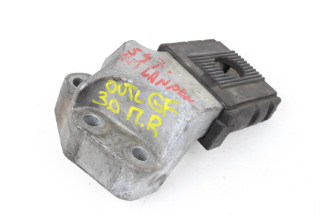 Кронштейн подушки двигуна правий 3.0 Mitsubishi Outlander (GF) 2012-  (42382)