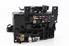 Блок запобіжників сервіс Mitsubishi Outlander (GF) 2012- 8637A887 (42410)