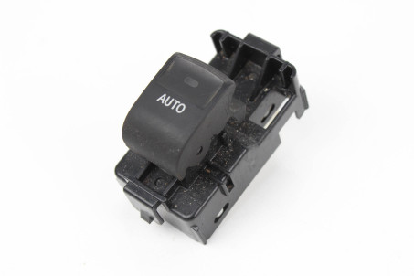 Кнопка стеклоподъемника одиночная передняя правая Toyota Avalon (XX40) 2013-2018  (42655)