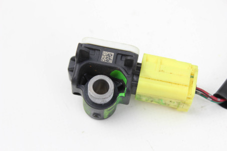 Датчик удару фронтальний задній Mitsubishi Outlander (GF) 2012- 8651A166 (42672)