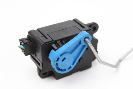 Шаговый двигатель печки RH Subaru Impreza (GJ/GP) 2011-2017 72131FJ000 (43087) T1007073NB