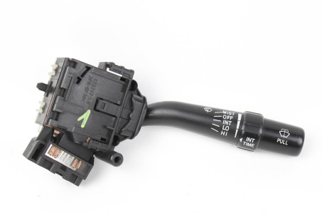 Перемикач підрульовий правий Toyota Camry 30 (XV30) 2001-2006 8465206090 (43177)