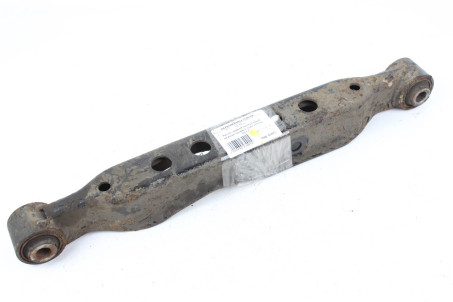 Важіль задній поперечний нижній правий Nissan Juke (YF15) 2010-2019 551101KD0A (43427)