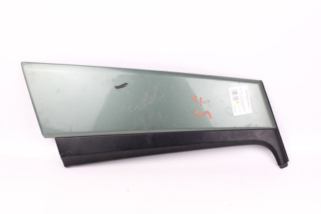 Накладка кузова RH Subaru Forester (SG) 2002-2008 65240SA000 (43577)