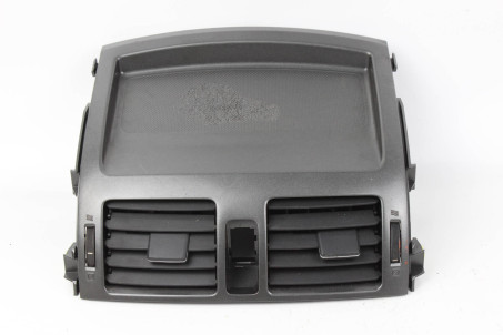 Дефлекторы центральных воздуховодов Toyota Auris 2006-2012 5567012310 (43581)
