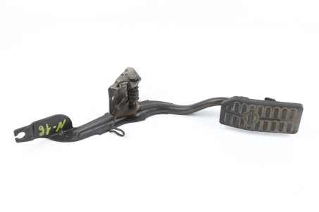 Педаль газу МКПП Nissan Almera (N16) 2000-2006  (43813)