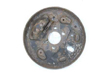 Щиток тормозного механизма LH Nissan Almera (N16) 2000-2006  (43824)