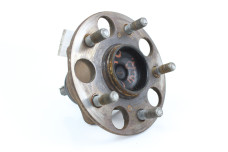 Ступиця задня права Toyota Camry 70 (XV70) 2017-2024 4245033080 (43873)