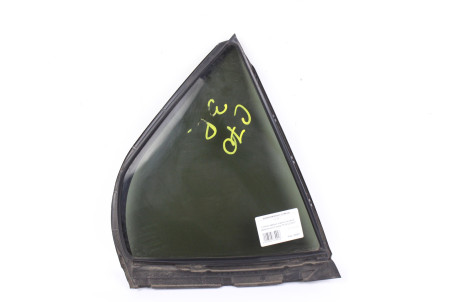 Стекло двери задней правой (форточка) Toyota Camry 70 (XV70) 2017-2024 6812333230 (44087)