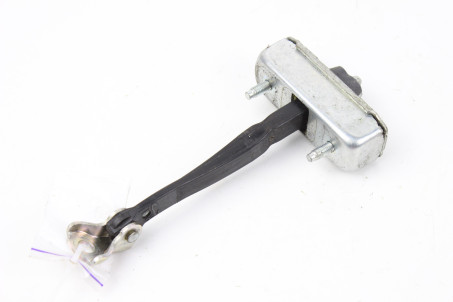 Обмежувач двері задній правий Toyota Camry 70 (XV70) 2017-2024 6863033112 (44107)