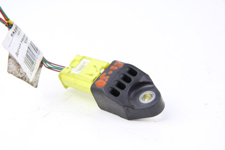 Датчик удара боковой Toyota Camry 55 USA 2015-2018 8983106060 (44197)