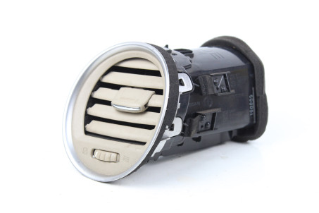 Дефлектор торпедо левый Nissan Pathfinder (R52) 2014-2020 687613JA0A (44356)