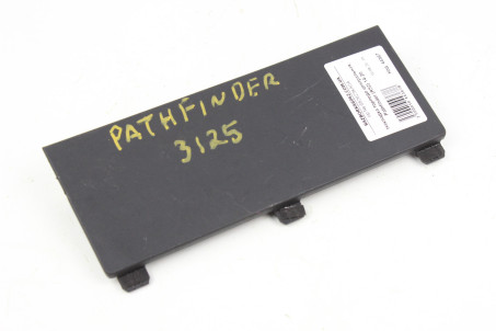 Накладка торпедо центральна Nissan Pathfinder (R52) 2014-2020 682623KA0A (44367)