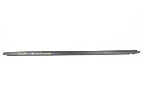 Молдинг стекла двери передний левый Nissan Micra (K12) 2002-2011 80821AX11A (44507)