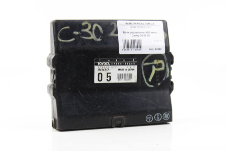 Блок управления ABS МКПП Toyota Camry 30 (XV30) 2001-2006 8954033360 (44949)