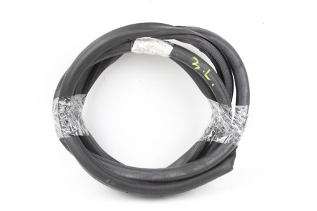 Уплотнитель двери задней левой Lexus IS (XE30) 2013-2019 6233253060 (45025)