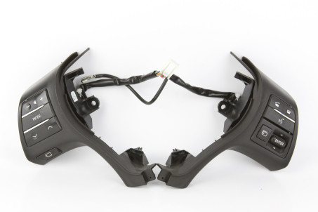 Кнопки керування на кермо Lexus RX (AL10) 2009-2015 8425048210C0 (45520)