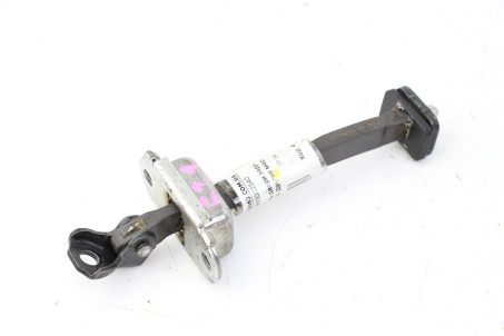 Ограничитель двери задний Toyota Corolla E21 (E210) 2019-2024 6863002340 (45825)