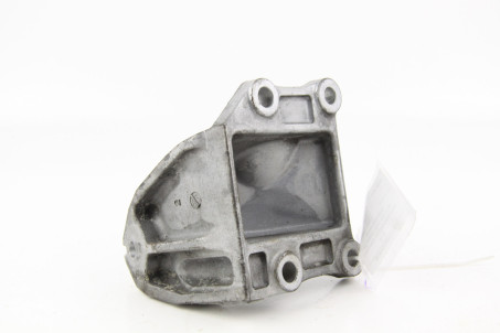 Кронштейн подушки двигателя левый Infiniti G (CV36) Coupe 2006–2014 11233JK000 (46222)