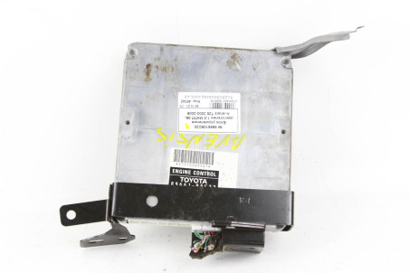 Блок керування двигуном 1.8 МКПП 06- Toyota Avensis T25 (T250) 2003-2009 8966105C20 (46342)