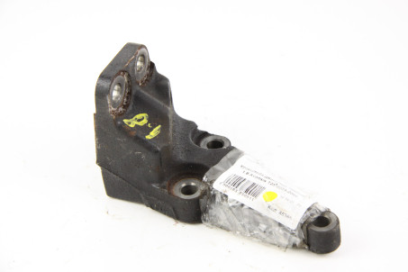 Кронштейн двигателя правый 1.8 Toyota Avensis T25 (T250) 2003-2009 123150D040 (46385)