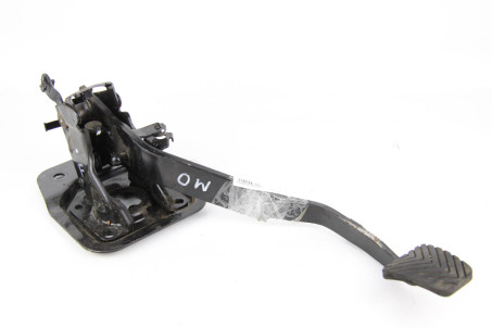 Педаль сцепления Mitsubishi Outlander (CW) XL 2006-2014 MN101630 (46721)
