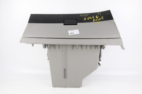 Бардачок Nissan Rogue S 2007-2015 68510JM00B (46943)