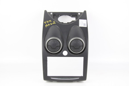 Дефлекторы центральных воздуховодов 10-15 Nissan Rogue S 2007-2015 682601VK0A (46945)