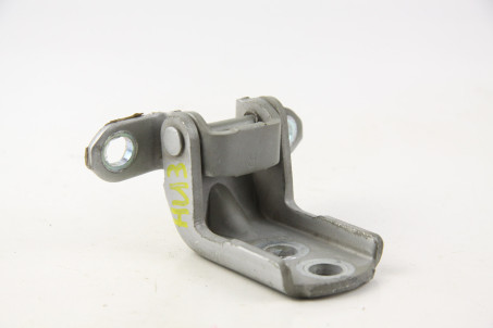 Петля двері передньої лівої низ Nissan Sentra (B17) 2013-2016 824214P00A (47346)