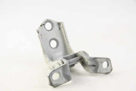 Петля двери передней правой низ Mazda 3 (BL) 2009-2014 F15159210B (47389)